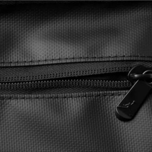 Jordan Travel Dopp Kit - Picture 4 of 9